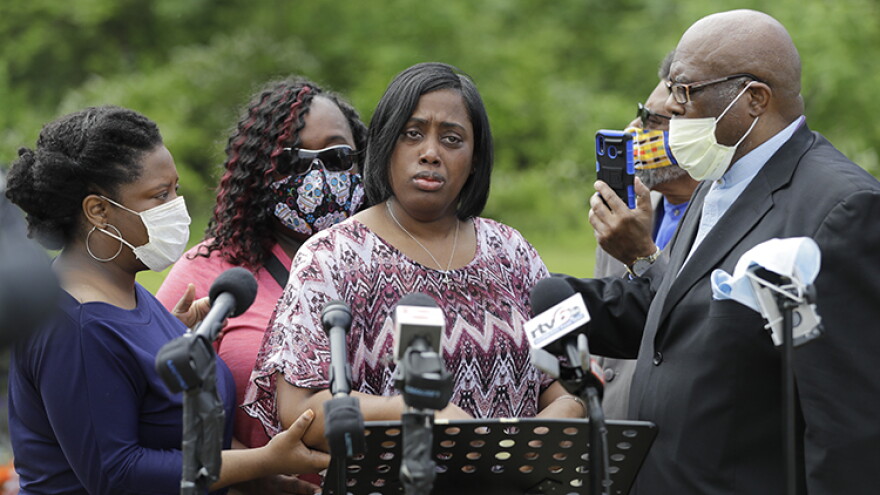 Demetree Wynn, mother of Dreasjon "Sean" Reed, speaks during a news conference, Wednesday, June 3, 2020, in Indianapolis.