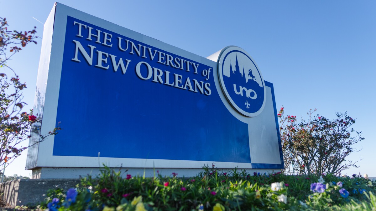 Countdown to Senate runoff; concerns over disappearing marsh in New Orleans East; UNO's first marching band in 50 years