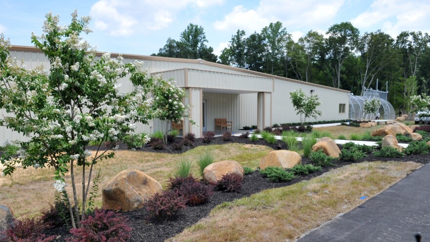 US immigration facility in Farmville, Virginia. (Photo by DOD)