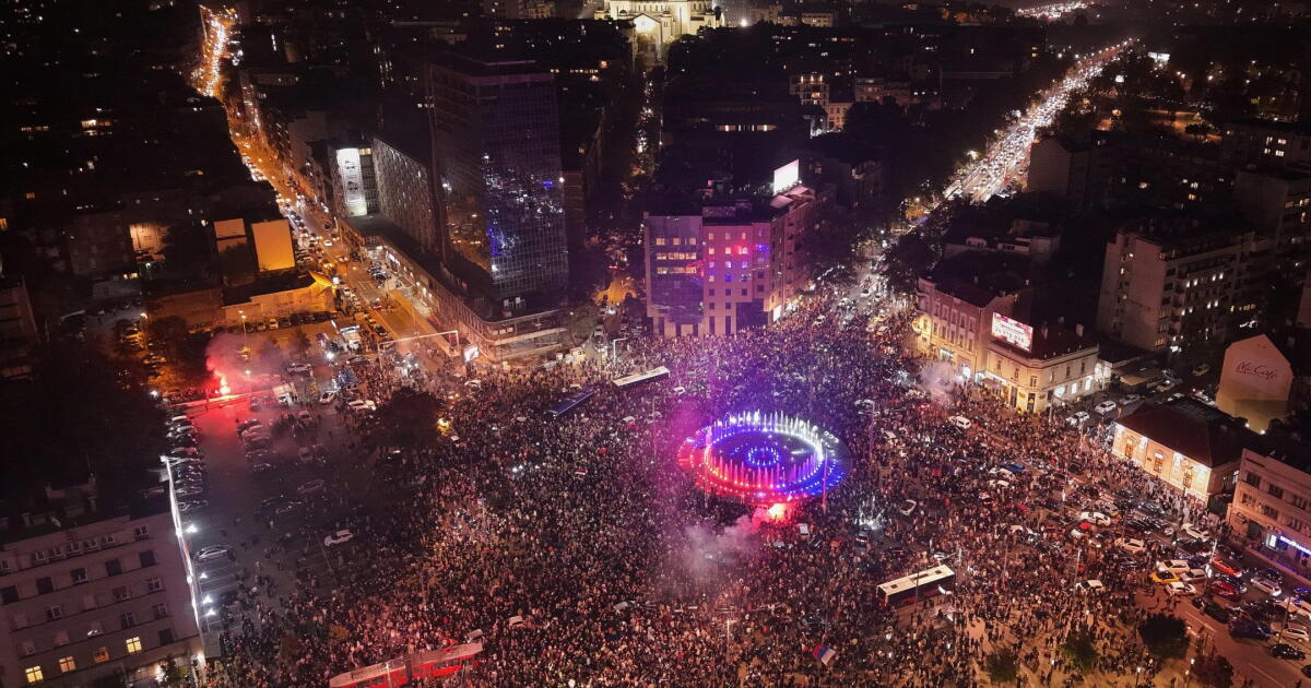 Student movement ousts Serbia's right-wing ruler in election | New ...
