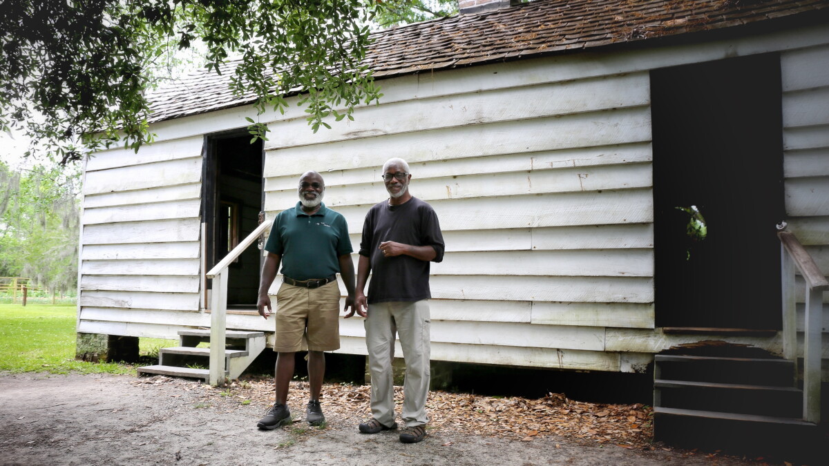 Charleston man sleeps where his enslaved ancestors did and shares the experience in new book - Vimarsana News