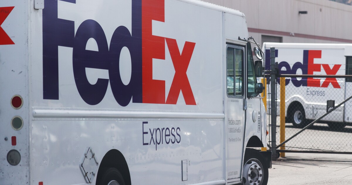 authorities say a fedex driver dumped hundreds of packages into an alabama ravine