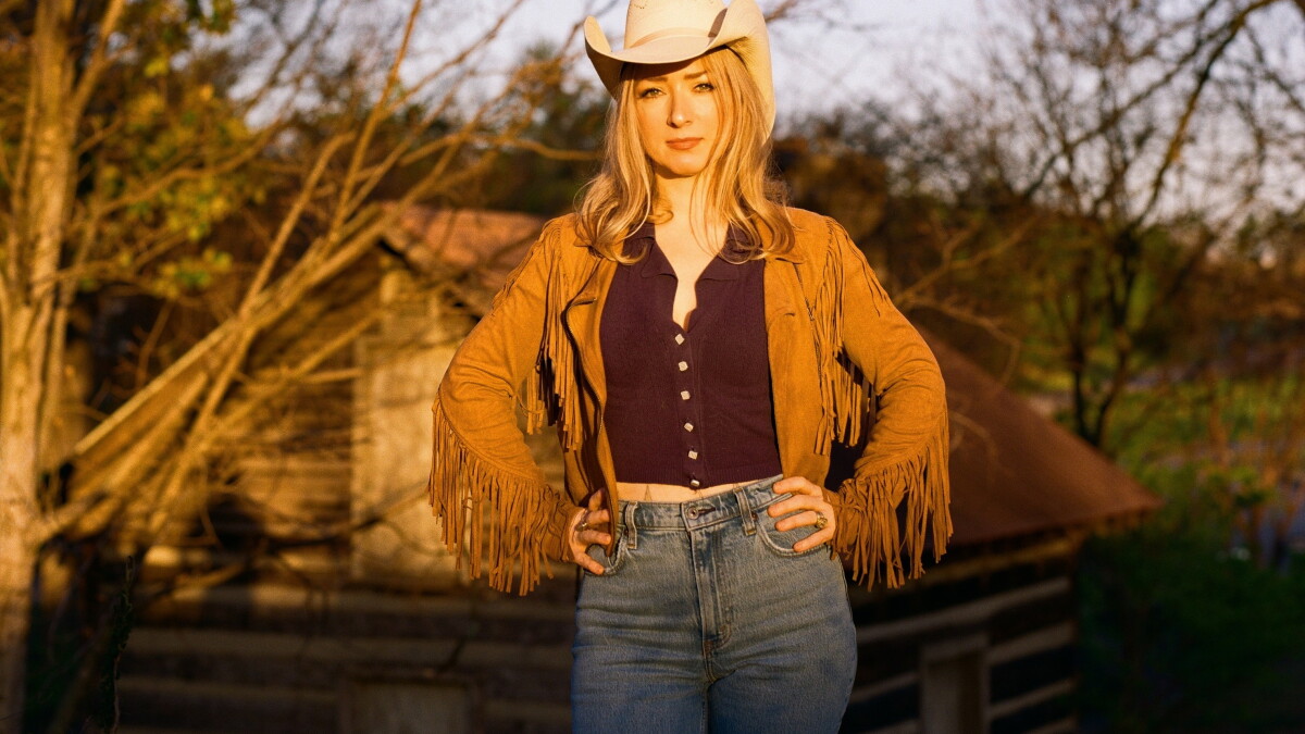 The Lonesome Humor Of Rachel Brooke's Country & Midwestern