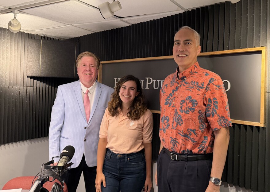 From left to right: Hawaiʻi Supreme Court Justice Todd Eddins, HPR's Maddie Bender, and former Hawaiʻi State Bar Association President Mark M. Murakami. (June 9, 2026)