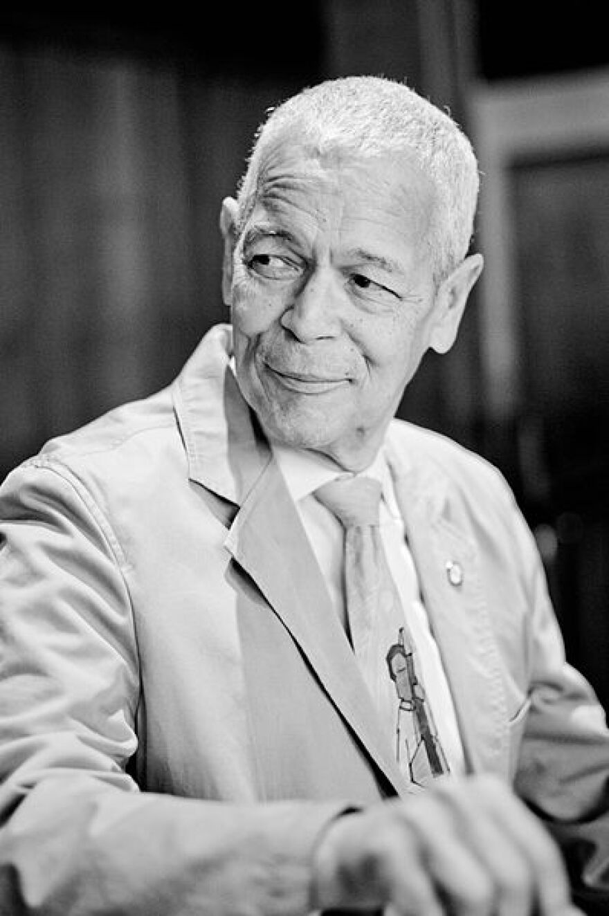 An image of Julian Bond