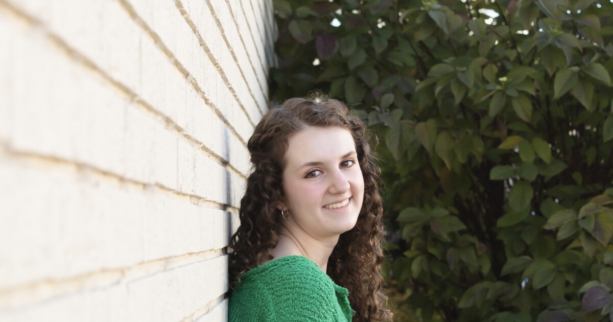 Exposition: Kinsley Wardle Previews and Prepares for Her First 'Big Band Holiday Jukebox' at the Southeast River Campus