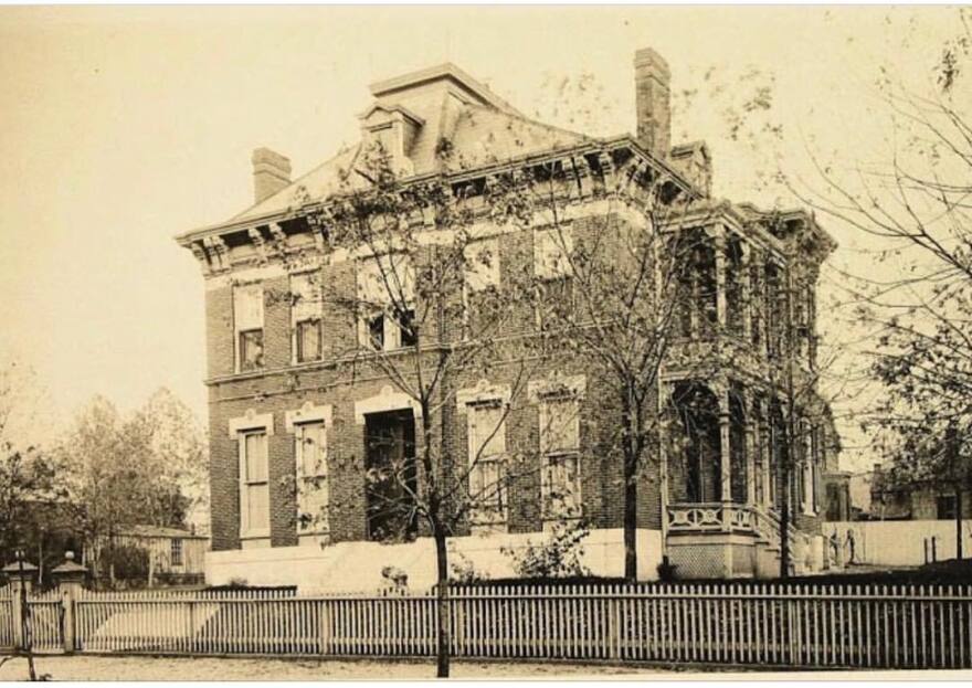 A photo of the Haniszewski's home taken around 1910, about 30 years after it was built.