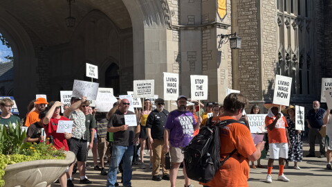 Unionized workers rally outside the University of Missouri’s Memorial Union on September 3, 2026.