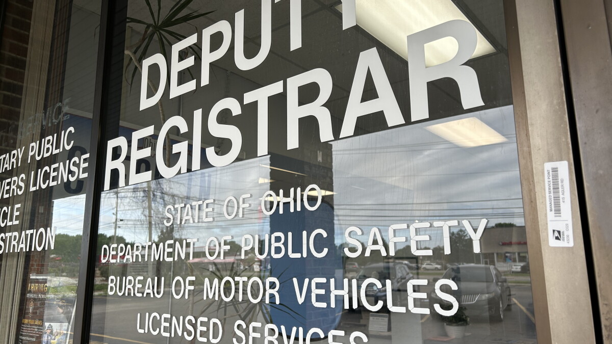 Judge puts proof of citizenship requirement for voters registering at Ohio BMVs on hold