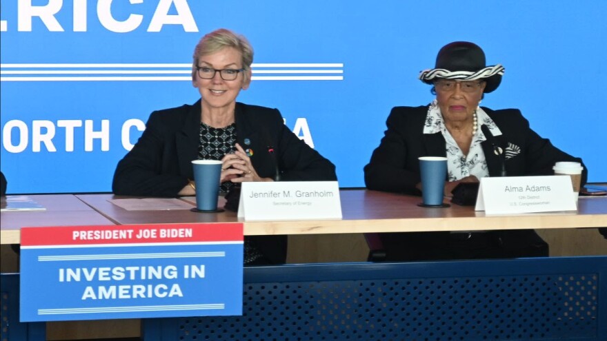  Energy Secretary Jennifer Granholm and U.S. Rep. Alma Adams