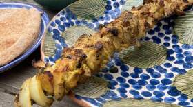 Yogurt and spice-marinated chicken shawarma. (Kathy Gunst/Here & Now)