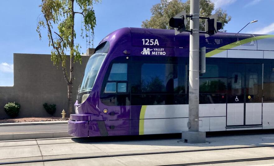 Light rail heading south on 19th Avenue