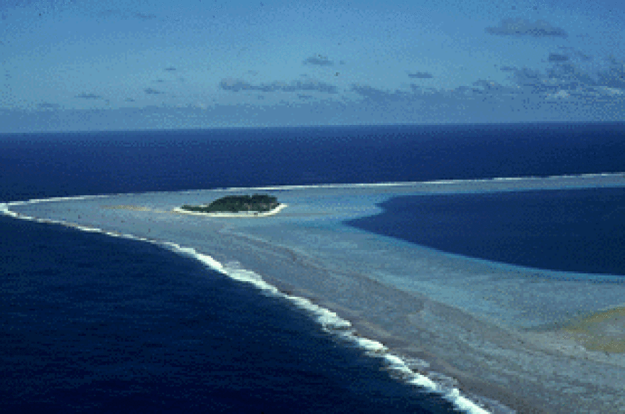 rose_atoll_wc.gif