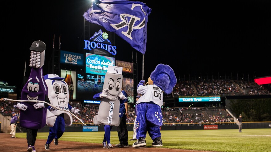 The start of the Comfort Dental Tooth Trot in Denver in 2013.