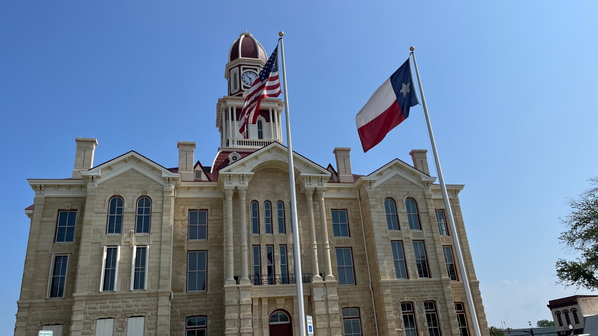 Fannin County Courthouse now drawing visitors to region - Vimarsana News