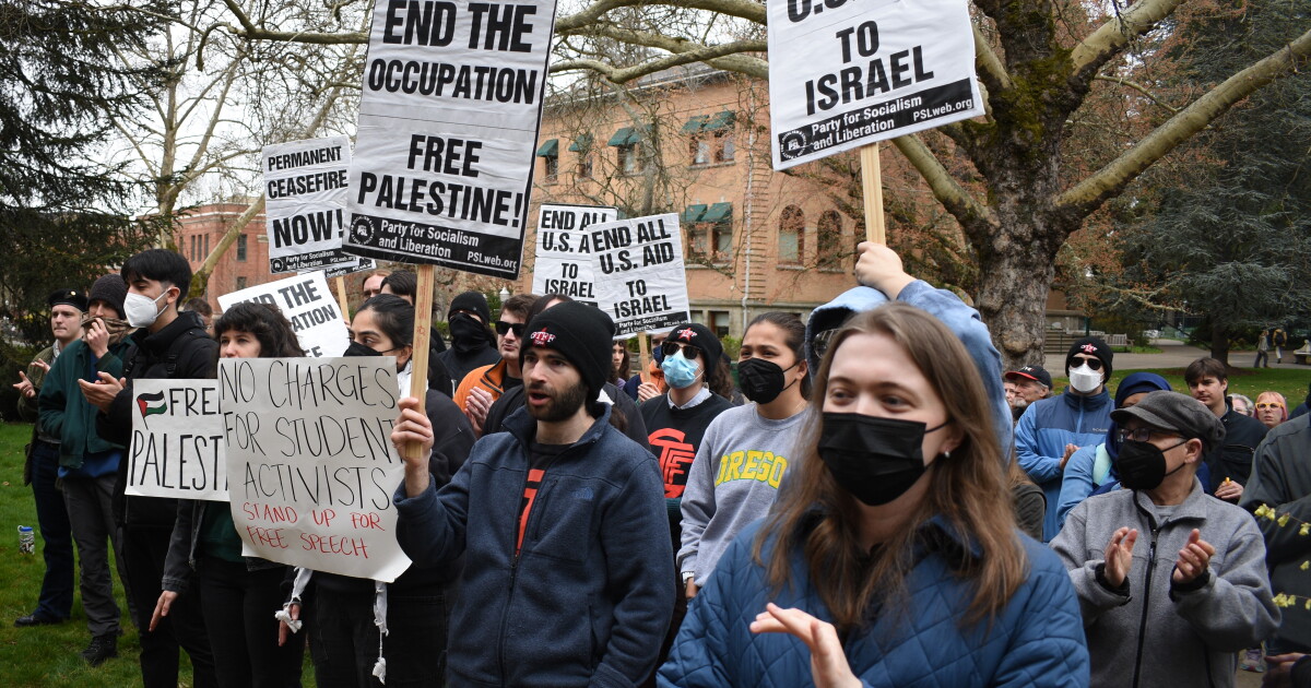 UO activists fear targeting after arrest of pro-Palestinian protester