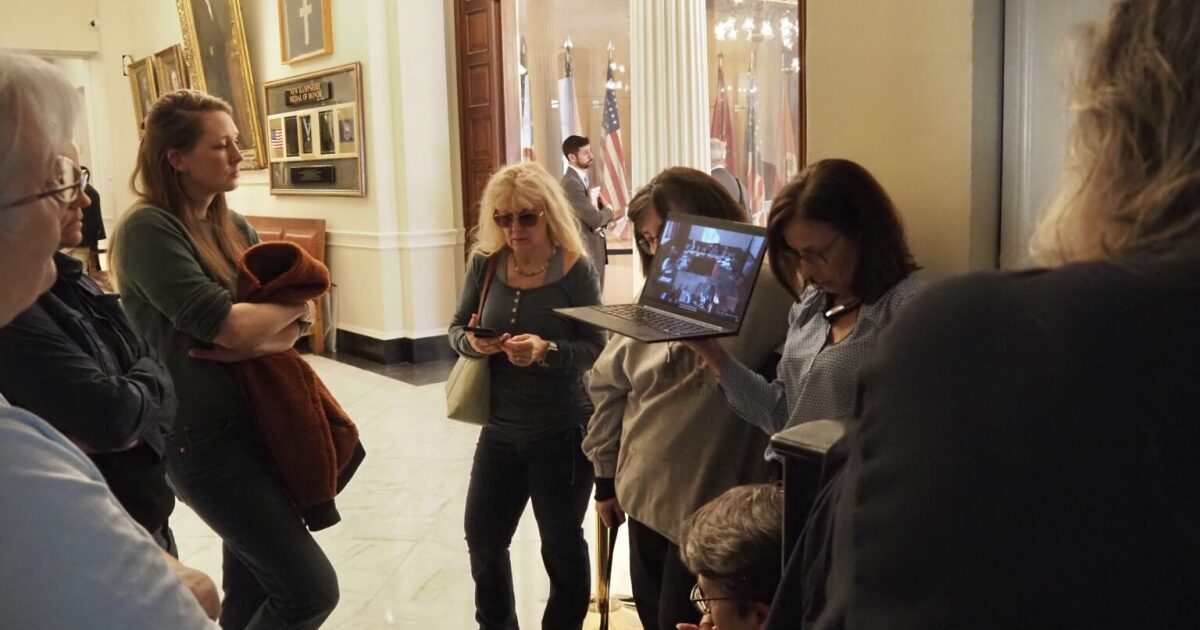 Environmental groups, biologists oppose endangered species bill