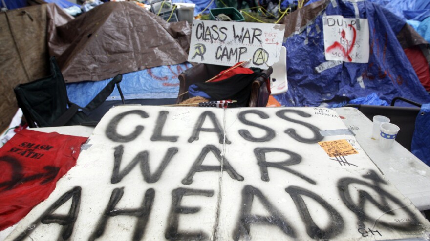 <p>Tents pitched at the Occupy Wall Street encampment at Zuccotti Park in New York. The protests are part of a growing distrust in America of government and public institutions. </p>