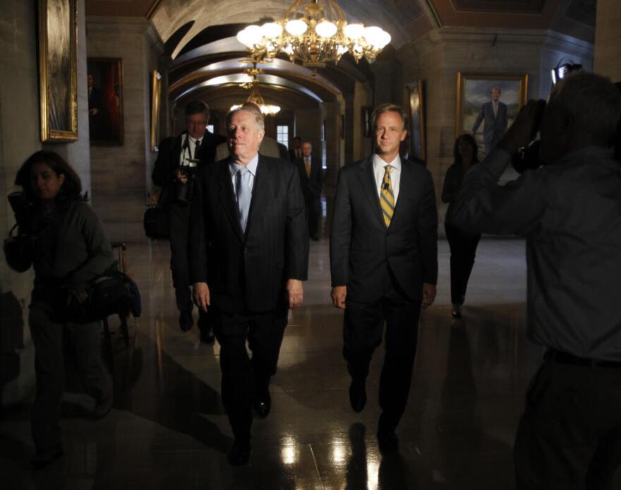 Tennessee Gov. Phil Bredesen, left, and Gov.-elect Bill Haslam walk to a news conference in the Capitol on Wednesday, Nov. 3, 2010, in Nashville, Tenn. (Mark Humphrey/AP)