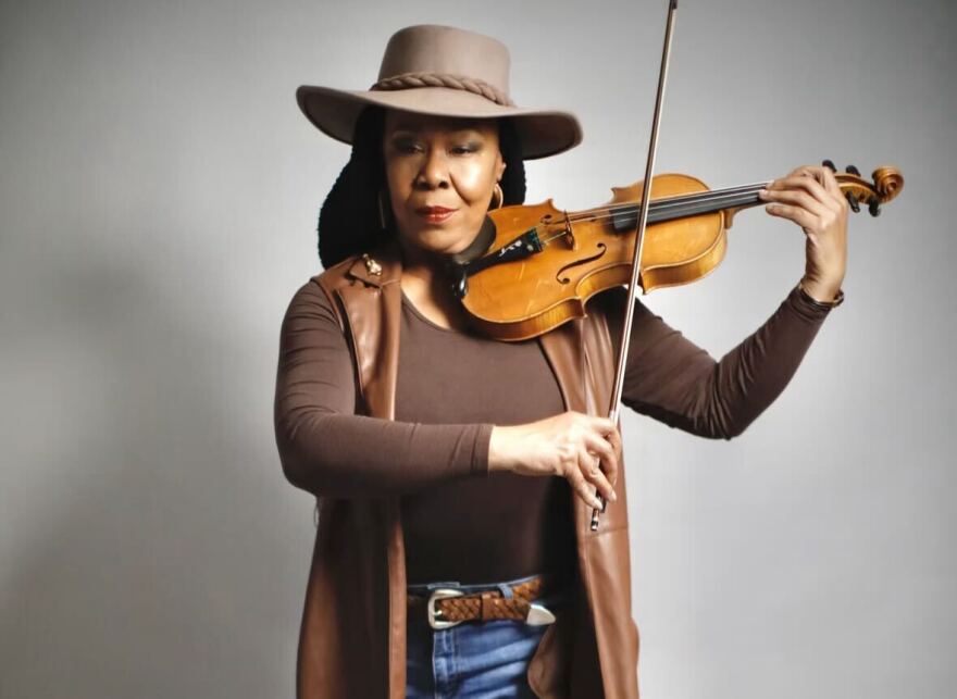 Jazz violinist Karen Briggs performs at the Harvey B. Gantt Center in uptown Charlotte on Nov. 7, 2025.