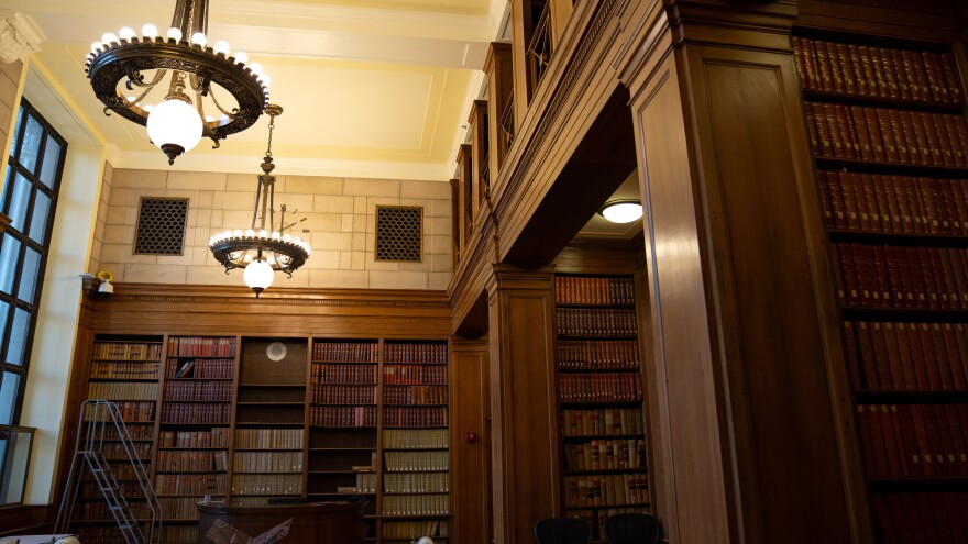 The viewing room in the National Archives.