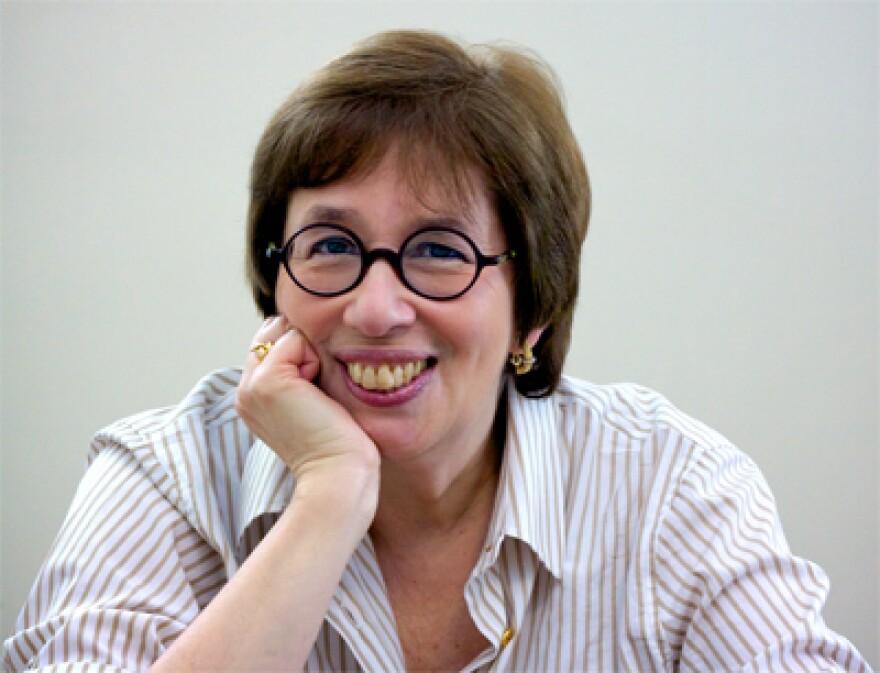  Linda Greenhouse