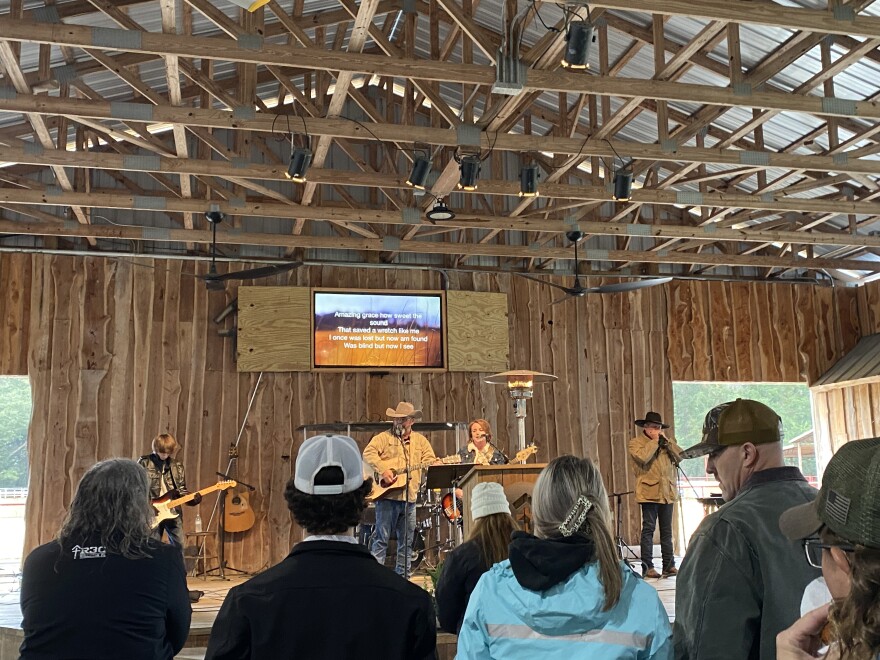 Pastor Billy Keith and his wife, Ginny, lead Rafter Cross' Sunday morning worship. (Kemper Reback/WUFT News)