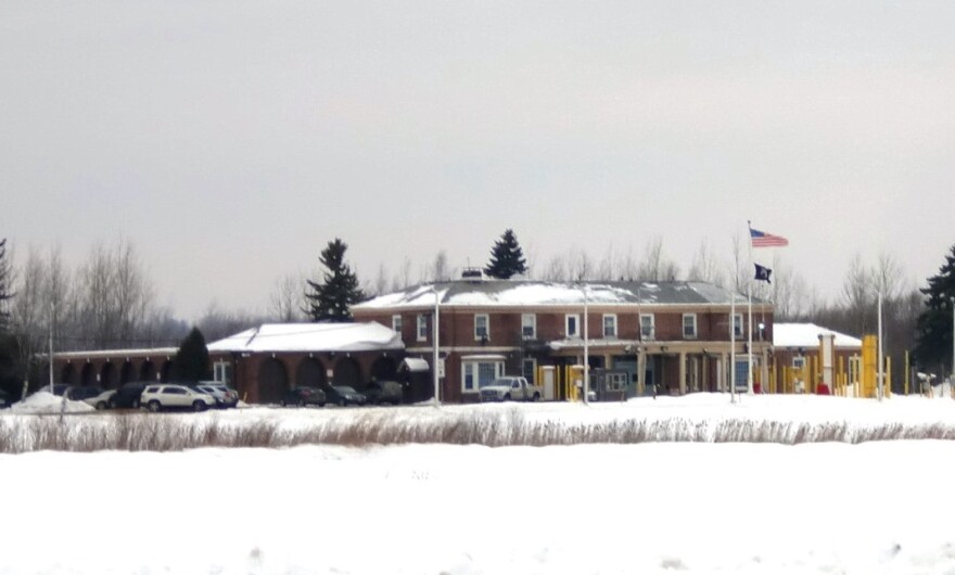 Rouses Point border station