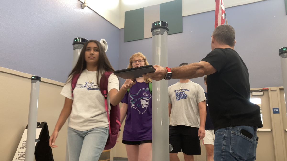 New safety initiatives in place when Lee schools reopen today - Vimarsana News