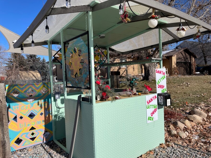 Heber woman spreads Christmas cheer with personalized letters from Santa