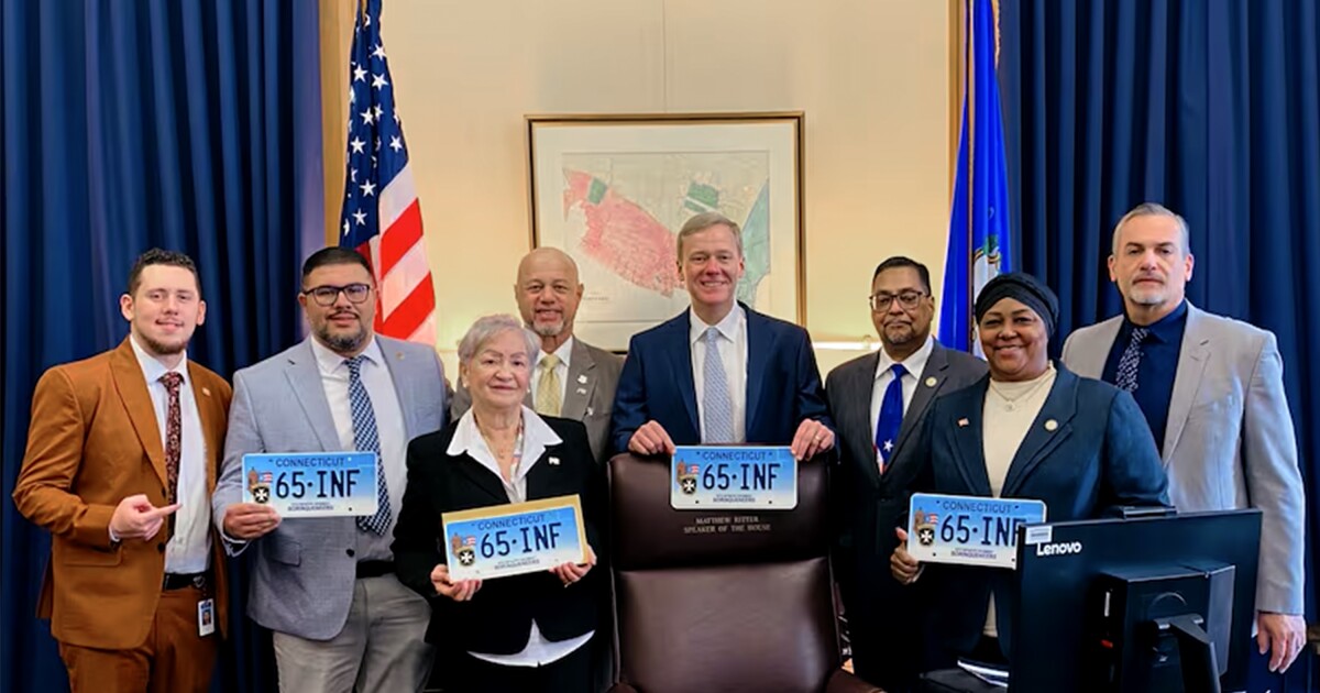 Connecticut lanza tablilla conmemorativa del Regimiento 65 de Infantería para honrar a los “Borinqueneers”