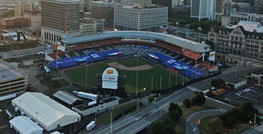 Fans return to Sahlen Field to see Blue Jays Tuesday