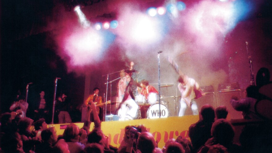 The Who raucously closes out "My Generation" with Pete Townshend smashing his guitar.