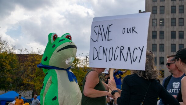 The inflatable frogs in Portland, Ore. inspired many local protests.