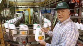 Jun. 9, 2003; Lake Wales, FL, USA; Steve Caruso, CEO of Florida's Natural at the plant; Mandatory credit: Scott Wheeler-USA TODAY NETWORK via Imagn Images