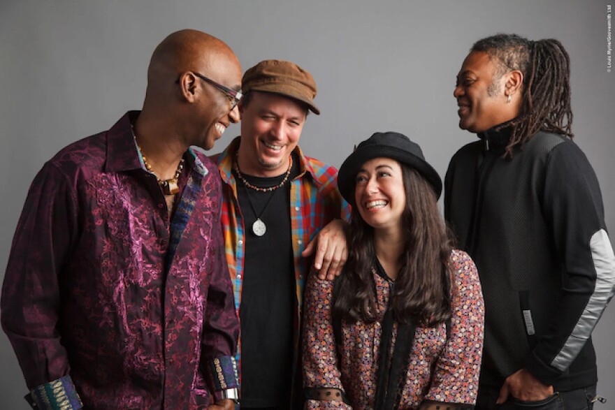 Ozmosys Band featuring Omar Hakim & Rachel Z 