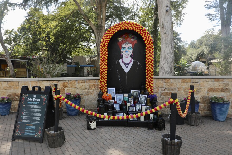 Ofrenda at San Antonio Zoo