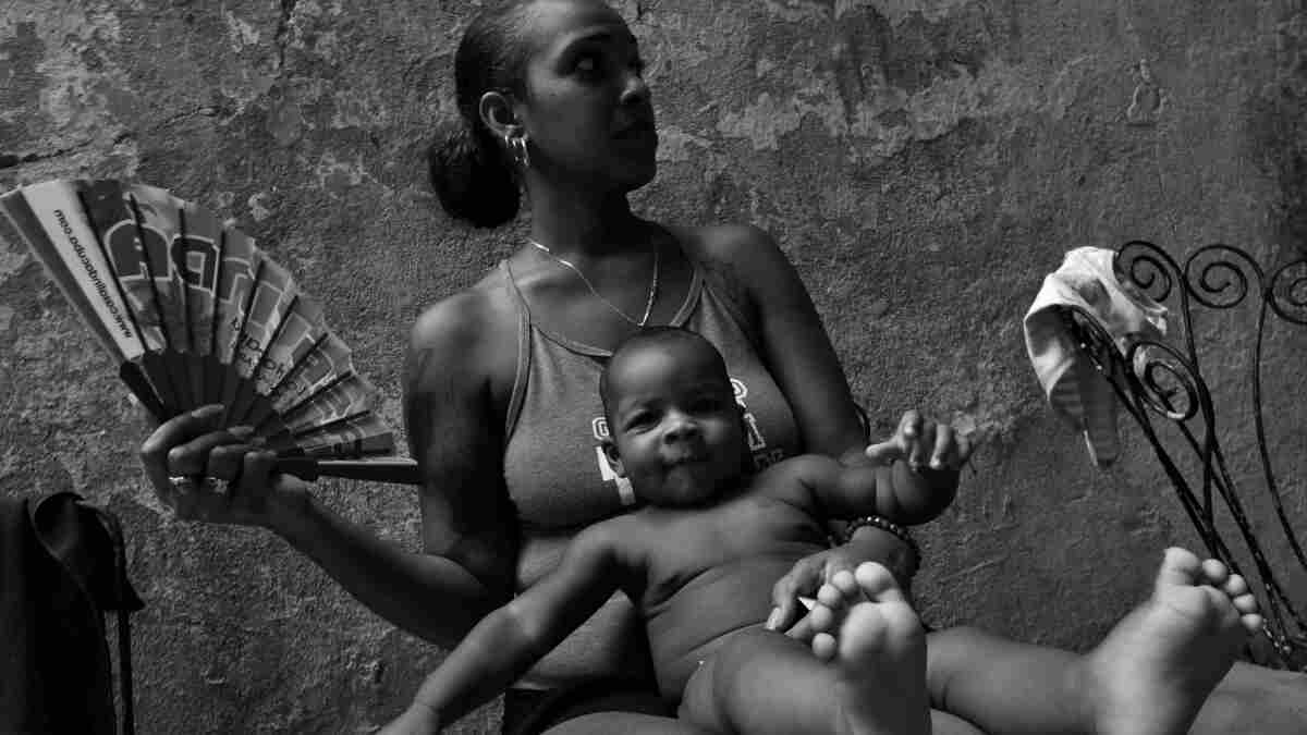A North Florida photographer provides extreme close ups of the Cuban people