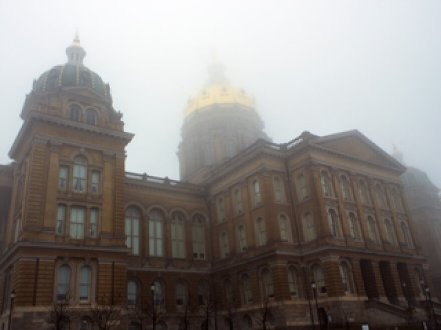 01282013_IowaCapitol_01_a_240.jpg