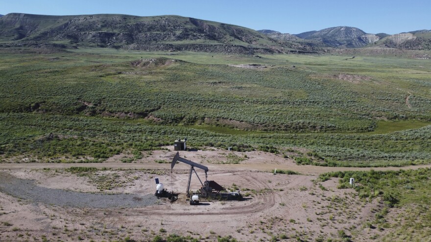Appeals court strikes down Utah oil railroad approval, siding with  environmentalists