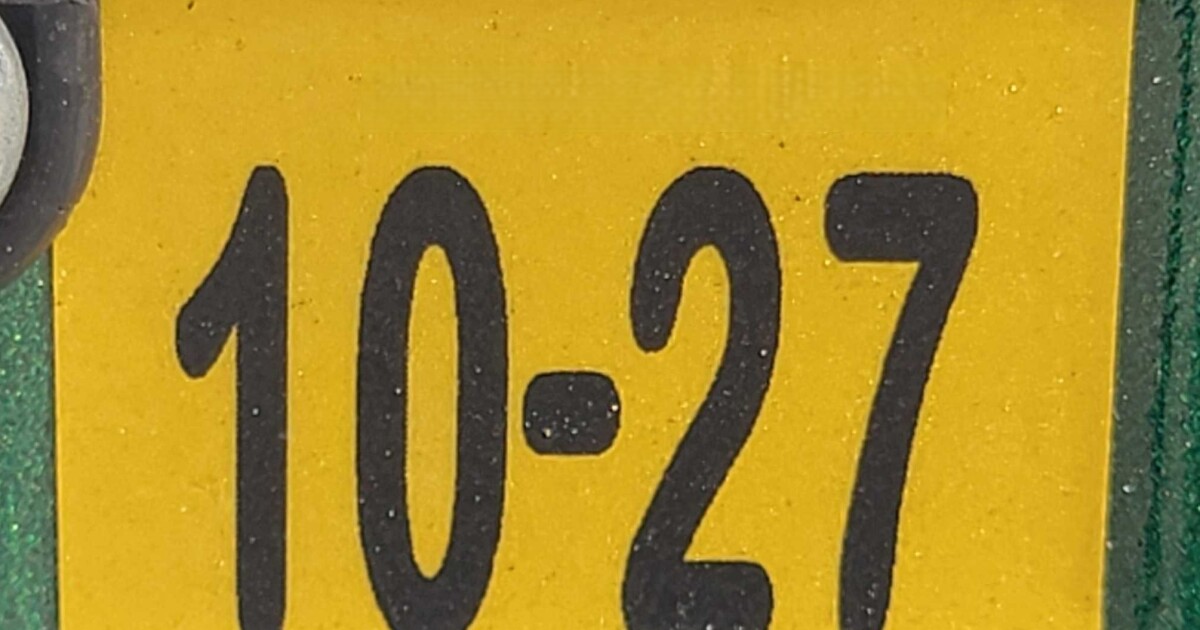 Bill would eliminate registration decals on Florida license plates