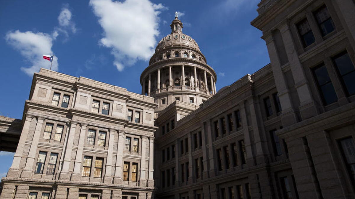 Texas House rejects university tenure ban, puts guardrails around indefinite appointments - Vimarsana News
