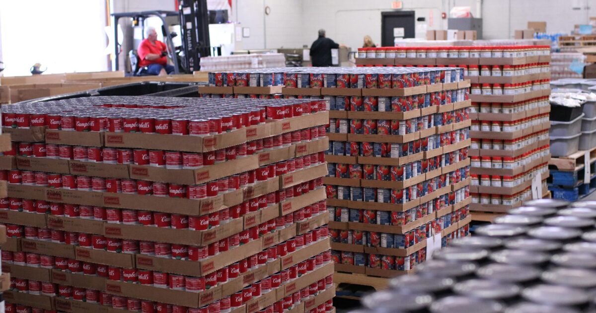 Impact of Reduced SNAP Benefits on Food Insecurity in Arizona: A Closer Look at Struggling Counties Impact of Reduced SNAP Benefits on Food Insecurity in Arizona: A Closer Look at Struggling Counties