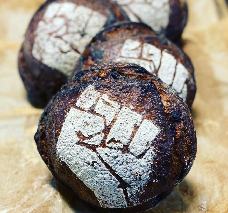 BREAD_0.jpg