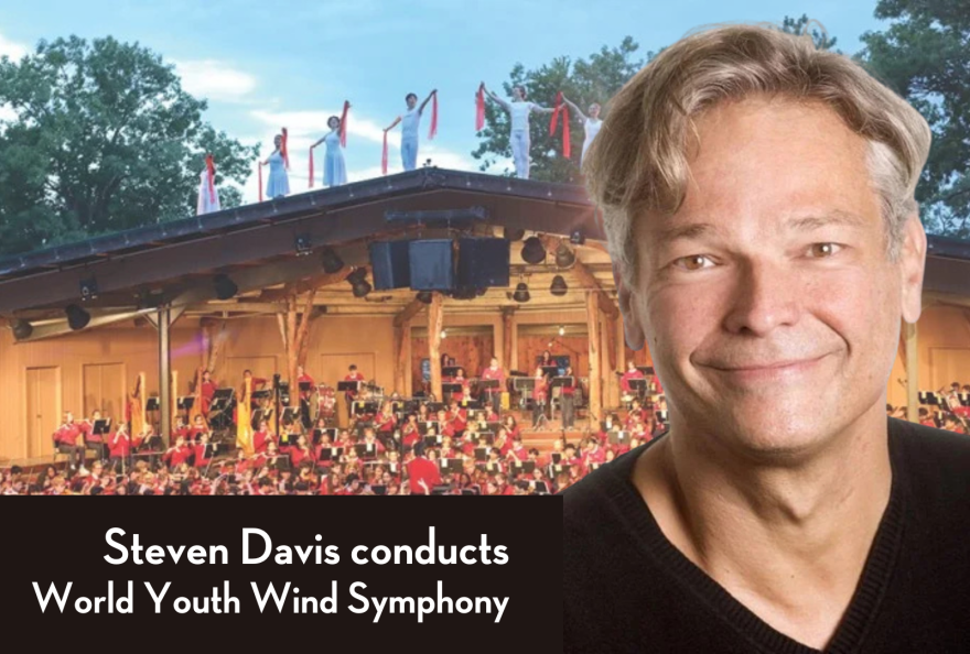 Conductor Steven Davis