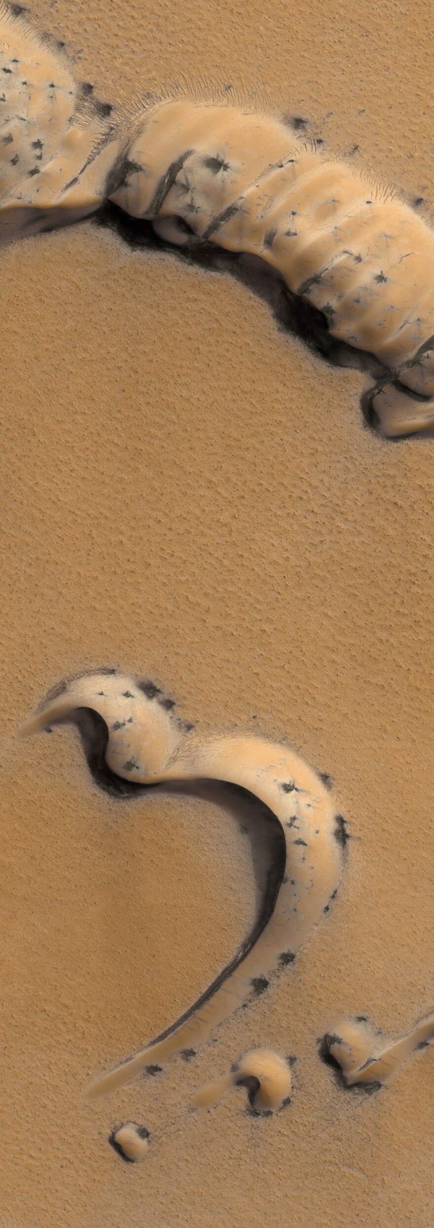 Sand ridges, closer in.
