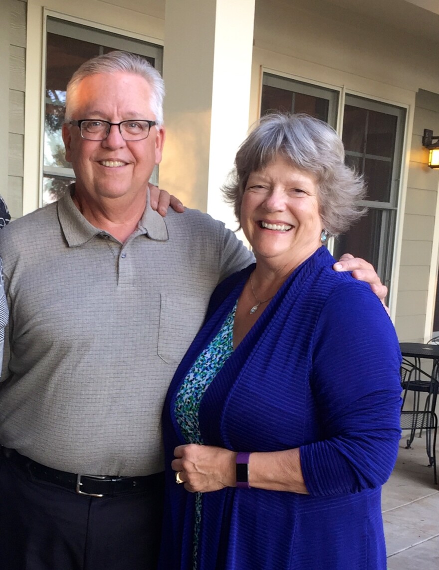 Roy & Kristie Rosset, owners and innkeepers Lookout Point Lakeside Inn Hot Springs, Arkansas