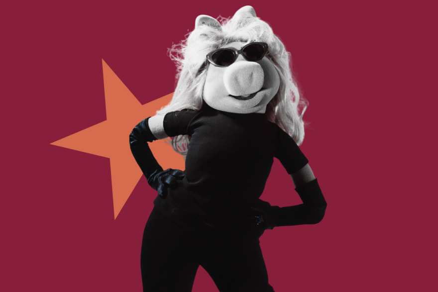 miss piggy black dress Moi's tribute to the leather jacket, the ULTIMATE outer layer for Fall weather. It looks good with anything!! ...Or maybe just moi looks good with anything? 3 times since they wiggle and squirm so much (lots of Cheerios help) Although I still don't have