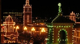 Massive crowds will be pared down to small, socially distanced groups for the first time in almost a hundred years for the traditional Thanksgiving Plaza Lighting ceremony. Live performances, virtual features and a celebrity guest switch flipper will still be part of the program, which begins at 6:00 p.m.