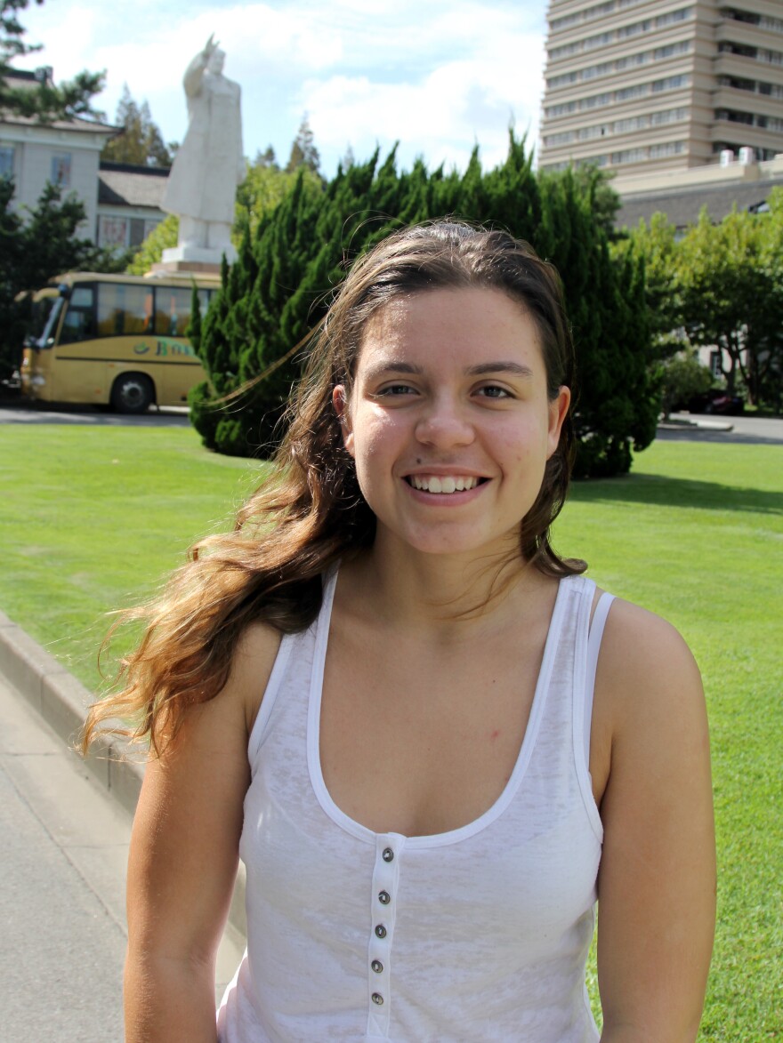Stephanie Ulan, an 18-year-old from Queens, N.Y., wanted to go to New York University in Manhattan. But after the school offered her free tuition at its Shanghai campus, she headed for China.